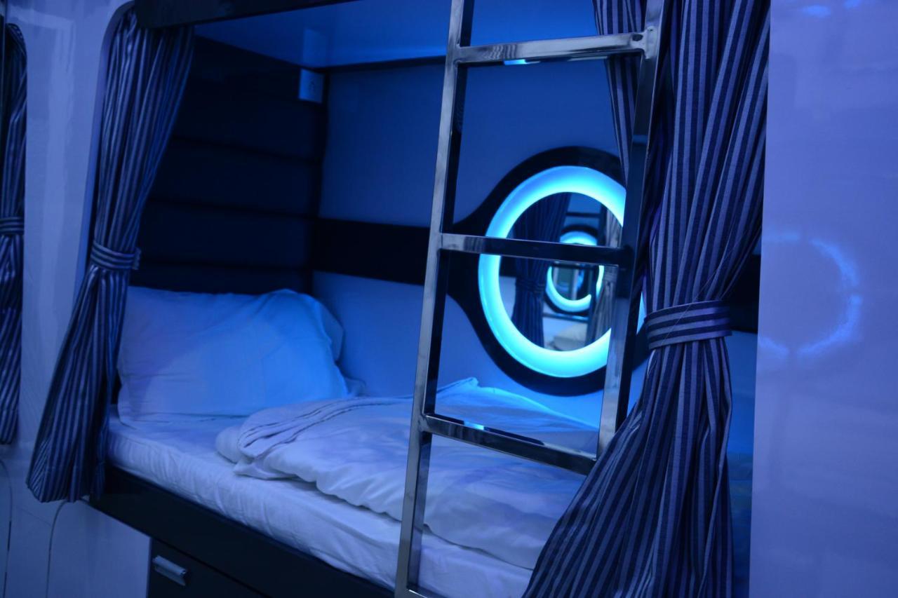 Ocean Dormitory Mumbai Exterior foto